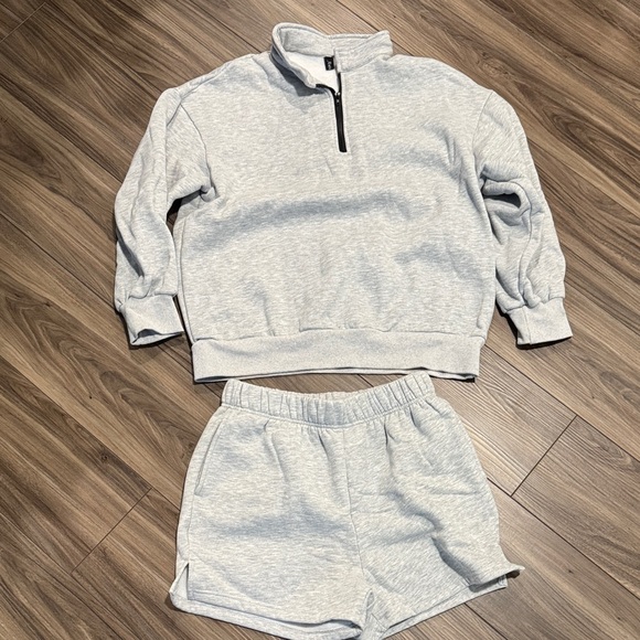 Automet Pants - Women’s Athletic Lounge Shorts - Light Gray